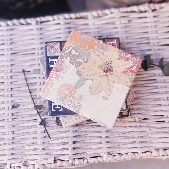3/$20🌻4 set mixed tile coasters - Picture 4 of 10